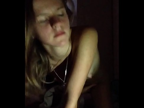 ❤️ En tjej onanerar och kommer Vacker porr at us sv.xxxner.ru ❌